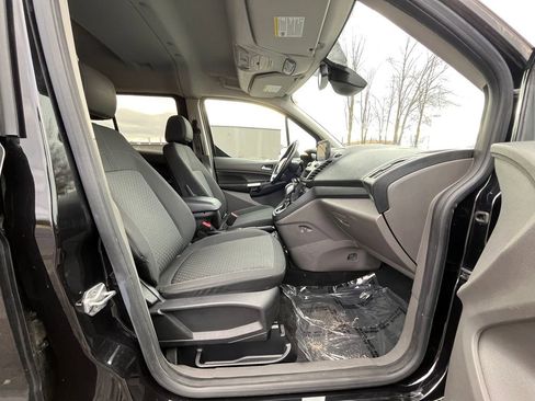 Used 2021 Ford Transit Connect XLT image 20