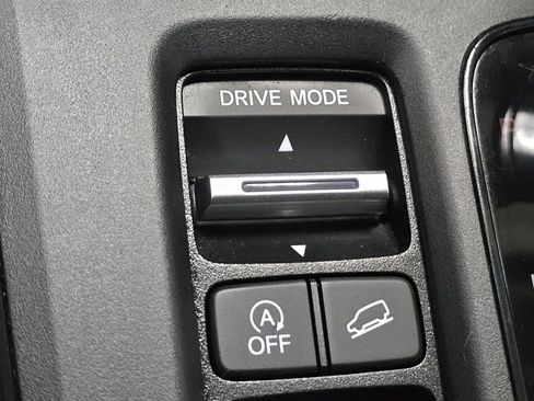 Used 2024 Honda CR-V LX image 4