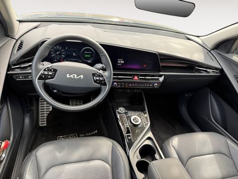 Certified 2023 Kia Niro Wave FWD image 15
