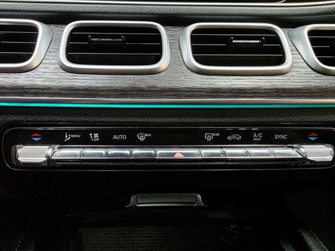 Used 2020 Mercedes-Benz GLS 450 4MATIC image 44