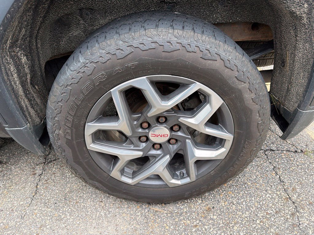 Used 2022 GMC Sierra 1500 SLT AWD/4WD image 10