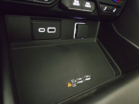 Certified 2023 Chevrolet Suburban Z71 AWD/4WD image 29