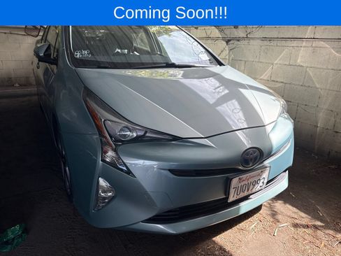 Used 2016 Toyota Prius Three Touring FWD image 1
