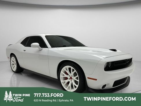 Used 2019 Dodge Challenger R/T Scat Pack w/ Dynamics Package RWD image 1