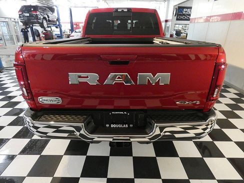 New 2026 RAM 2500 Limited AWD/4WD image 7