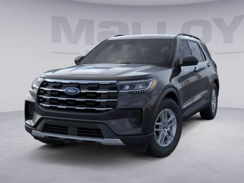 Used 2026 Ford Explorer Active AWD/4WD image 2
