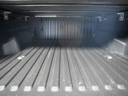 Used 2017 Toyota Tacoma SR5 image 11