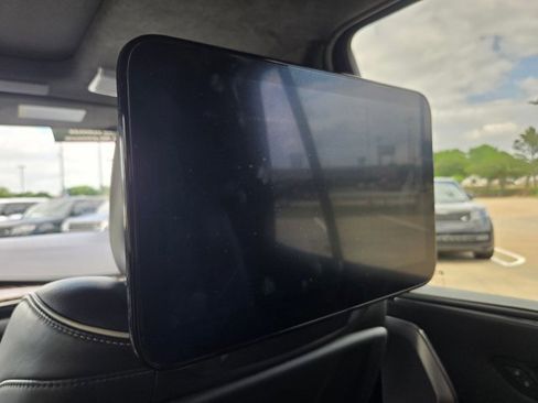 Used 2022 Cadillac Escalade Sport Platinum image 19