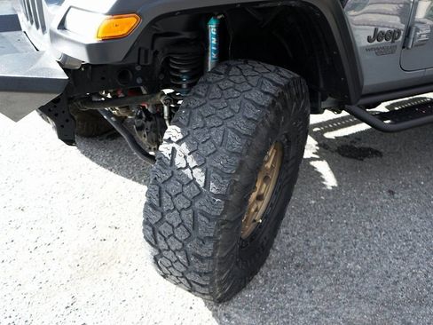 Used 2021 Jeep Wrangler Unlimited Sport image 43