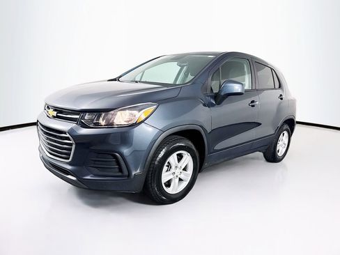 Used 2021 Chevrolet Trax LS w/ Tint and Cruise Package AWD/4WD image 3