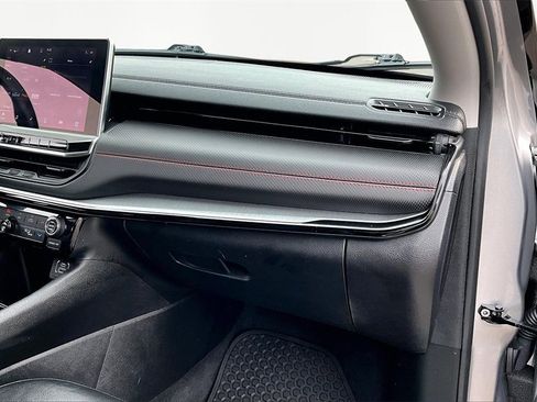 Used 2022 Jeep Compass Trailhawk w/ Trailhawk Convenience Group image 17