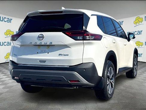 Used 2023 Nissan Rogue SV image 6