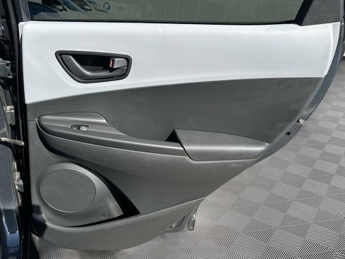 Used 2021 Hyundai Kona SEL Plus image 31