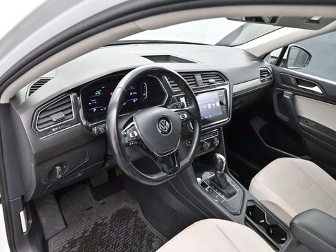 Used 2019 Volkswagen Tiguan SEL FWD image 13