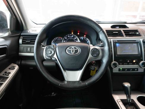 Used 2012 Toyota Camry SE image 21