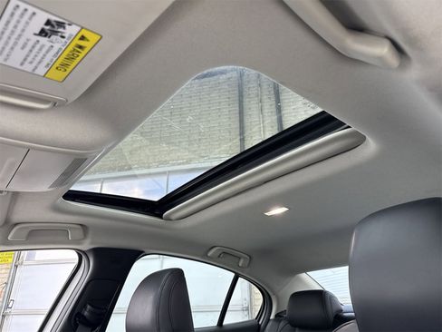 Used 2021 MAZDA MAZDA3 2.5 Turbo Sedan w/Premium Plus image 39