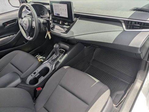 Used 2023 Toyota Corolla LE FWD image 19