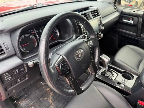 Used 2024 Toyota 4Runner TRD Off-Road Premium image 8