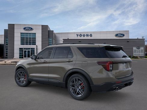 New 2026 Ford Explorer ST w/ Sun And Sound Package image 4