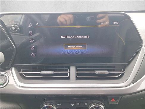 Used 2024 Chevrolet Trax ACTIV image 12