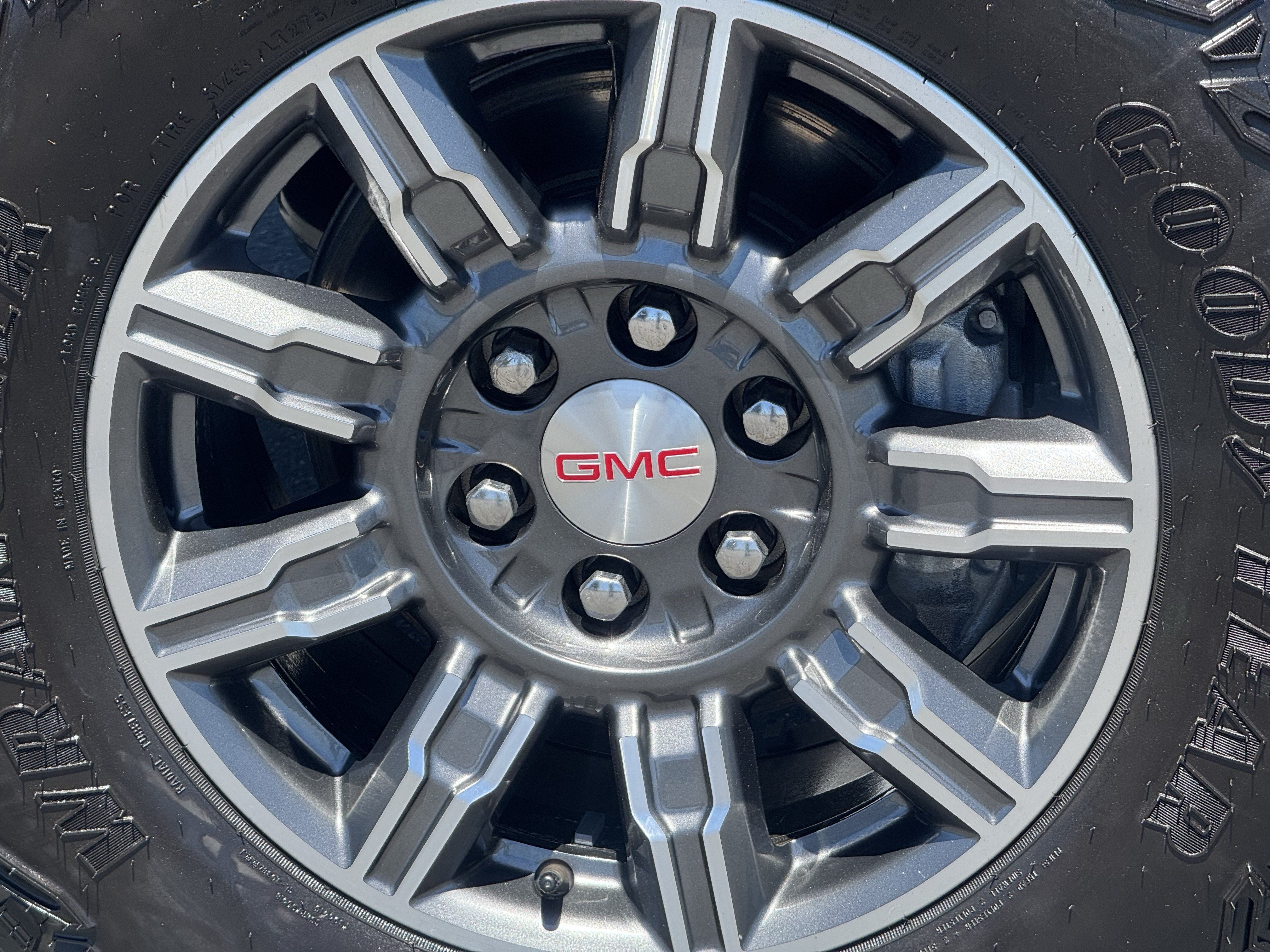 Certified 2025 GMC Sierra 1500 AT4 AWD/4WD image 8