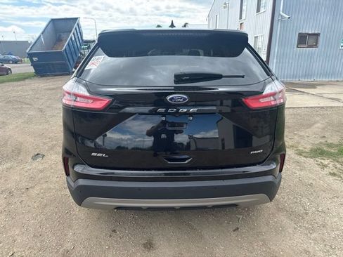 Used 2024 Ford Edge SEL w/ Convenience Package AWD/4WD image 9