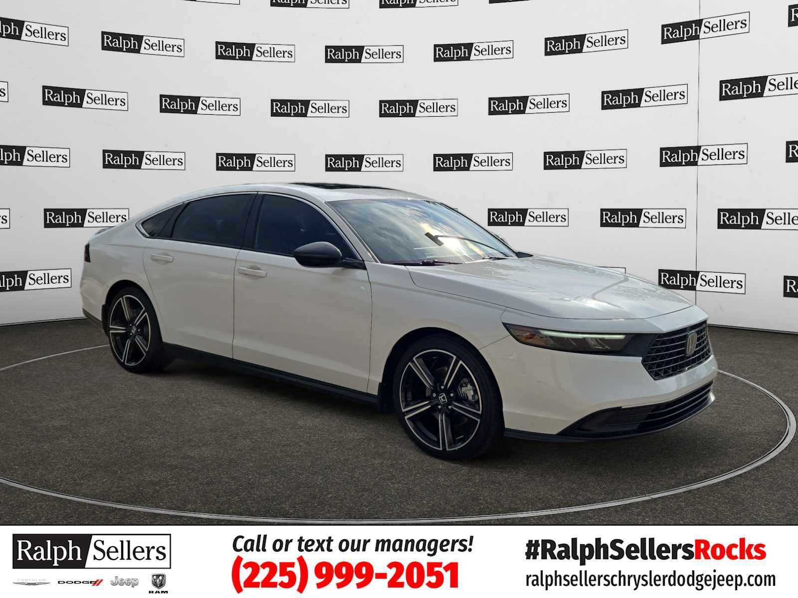 Used 2025 Honda Accord Sport image 1