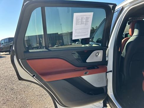 Used 2025 Lincoln Aviator Reserve w/ Equipment Group 201A image 42