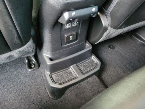 Used 2021 Jeep Wrangler Unlimited Sahara w/ Cold Weather Group AWD/4WD image 13