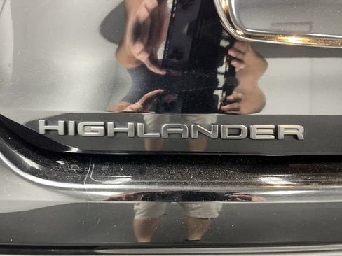 Used 2024 Toyota Highlander XSE AWD/4WD image 32