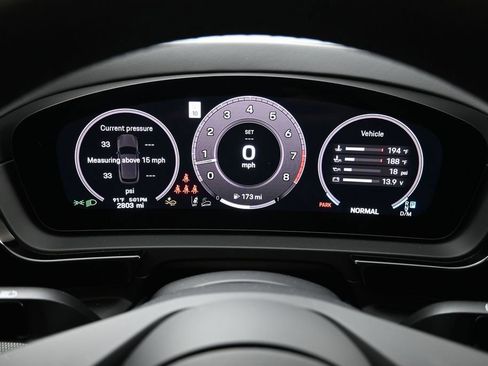 Certified 2025 Porsche Cayenne S AWD/4WD image 10