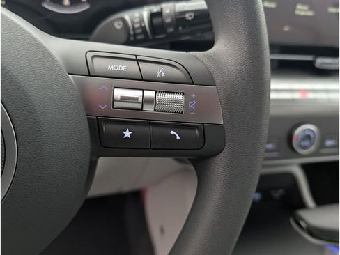 New 2026 Hyundai Kona SE image 19