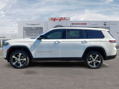 New 2026 Jeep Grand Cherokee L Limited AWD/4WD image 2