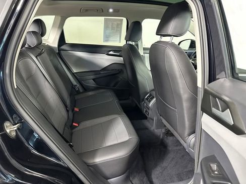 Used 2023 Volkswagen Taos SE AWD/4WD image 27