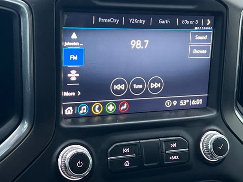 Used 2022 GMC Sierra 2500 AT4 image 17