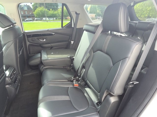 Used 2023 Honda Pilot EX-L image 12
