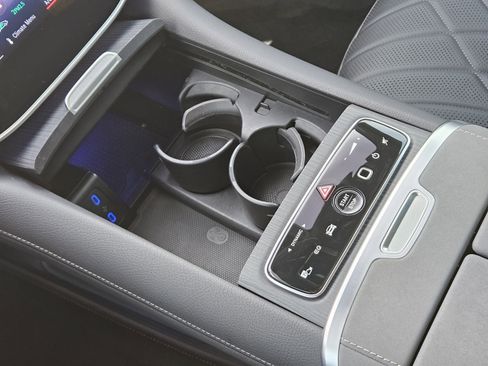 Used 2023 Mercedes-Benz EQS 580 4MATIC Sedan image 21