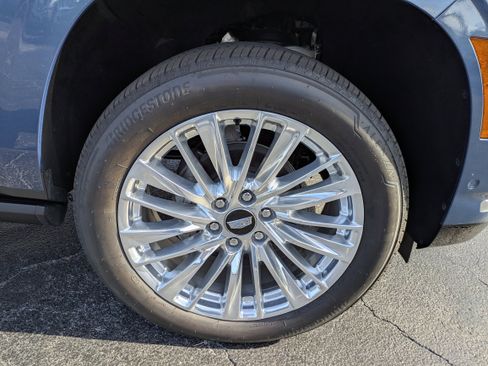 New 2025 Cadillac Escalade Premium Luxury w/ Touring Package image 12