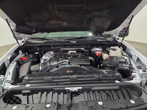 Used 2025 Chevrolet Silverado 2500 LT w/ Convenience Package image 7