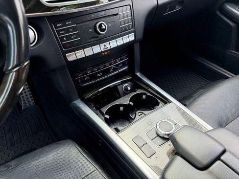 Used 2016 Mercedes-Benz E 400 Sedan image 26