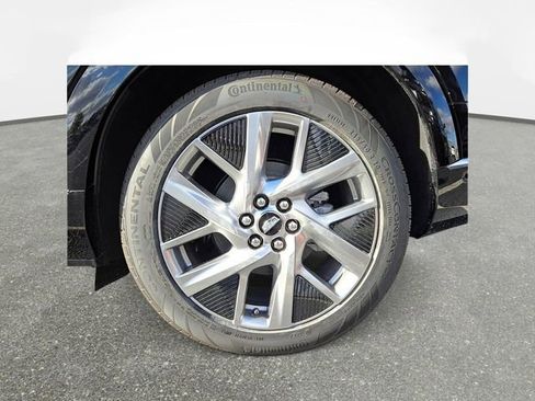 New 2026 Cadillac Optiq Luxury 1 image 5