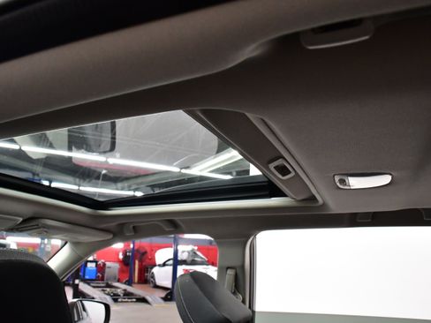 Used 2019 Subaru Forester Premium w/ All-Weather Package image 18