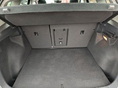 Used 2023 Volkswagen Taos SE image 19