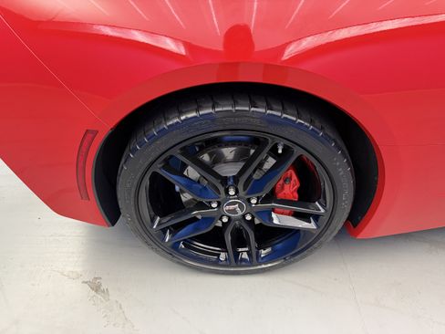 Used 2014 Chevrolet Corvette Stingray Convertible w/ 3LT Preferred Equipment Group RWD image 8