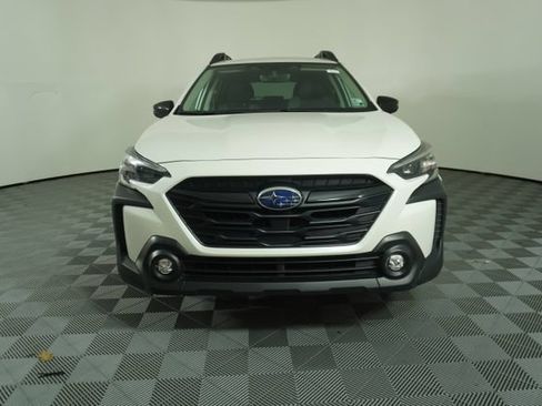Certified 2025 Subaru Outback Onyx Edition AWD/4WD image 2