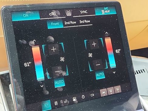 Certified 2025 Cadillac Escalade IQ Luxury 2 AWD/4WD image 15