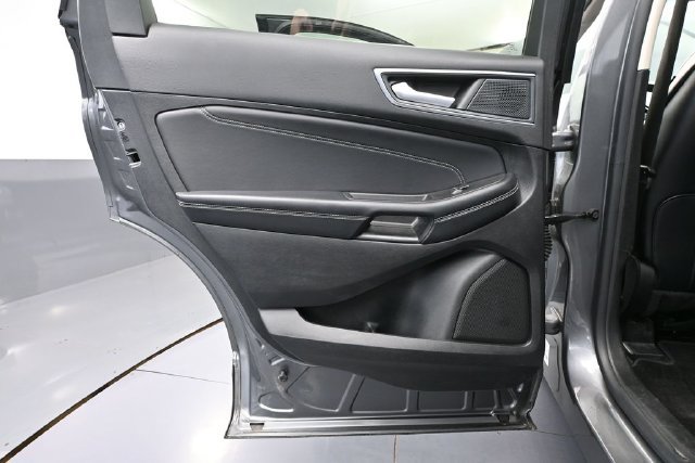 Used 2024 Ford Edge Titanium AWD/4WD image 28