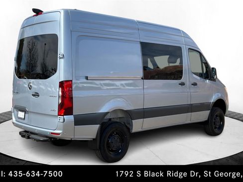 Used 2025 Mercedes-Benz Sprinter 2500 image 5