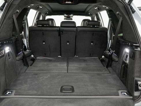 Used 2023 BMW X7 xDrive40i w/ Executive Package image 42