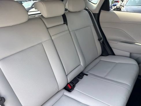 Used 2024 Hyundai Kona Limited AWD/4WD image 23